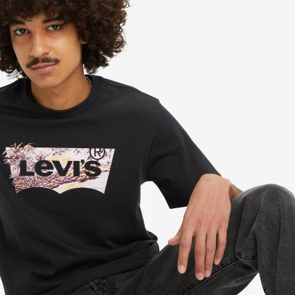 GRAPHIC CREWNECK TEE