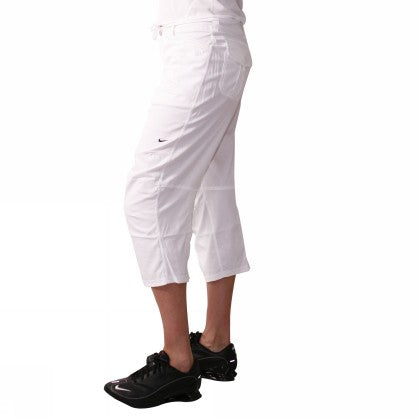 TECH WOVEN CAPRI