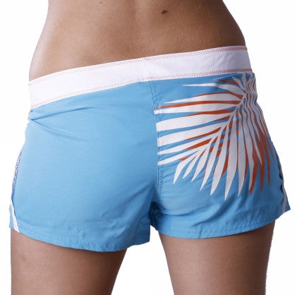 HOT PANTS