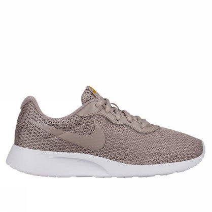 WMNS TANJUN