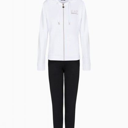 SPORTS SUIT