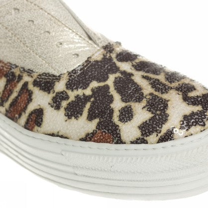 WOMEN'S LEOPARD RUBBER FOOTBED SHOE
