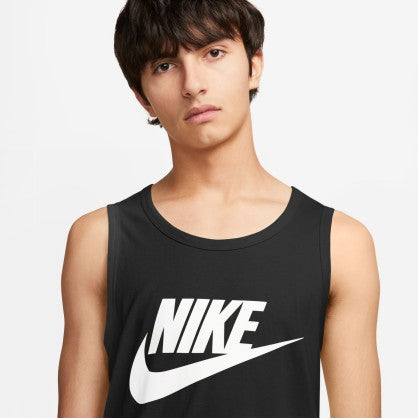 SPORTSWEAR