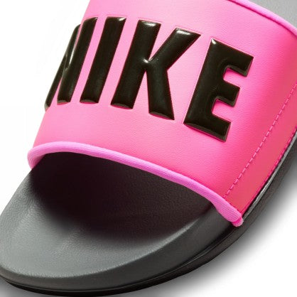 Nike offcourt