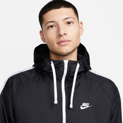 SPORTSWEAR