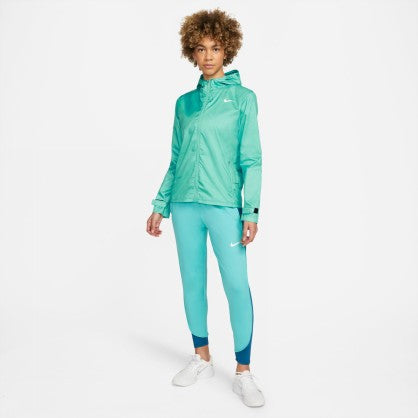 ESSENTIAL JACKET