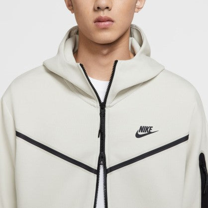 SPORTSWEAR TECH FLEECE