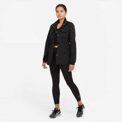 SPORTSWEAR ESSENTIAL