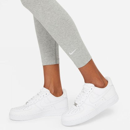 SPORTSWEAR ESSENTIAL