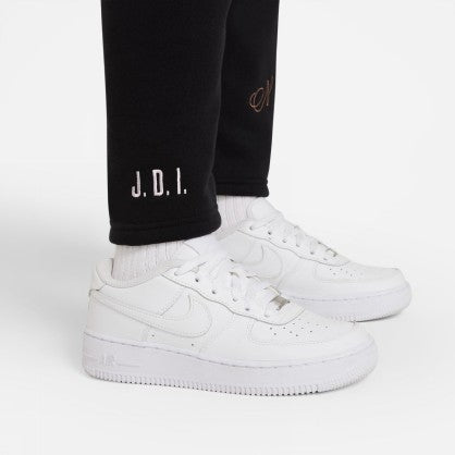 SPORTSWEAR