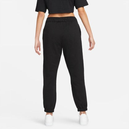 SPORTSWEAR