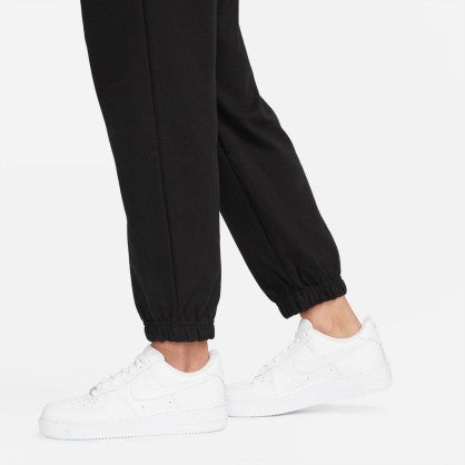 SPORTSWEAR
