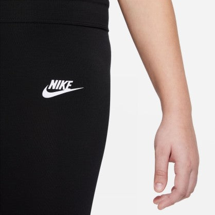 Sportswear Essential