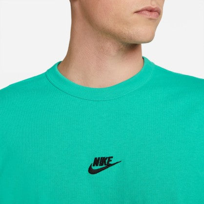 SPORTSWEAR PREMIUM ESSENTIALS