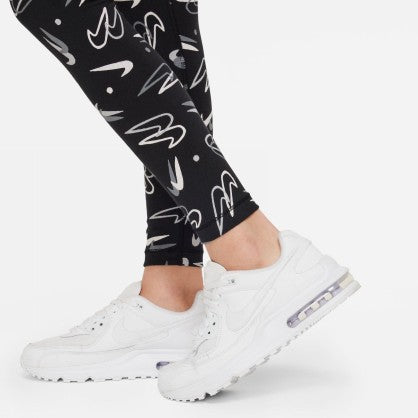 SPORTSWEAR ESSENTIAL