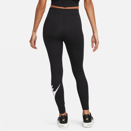 SPORTSWEAR CLASSICS