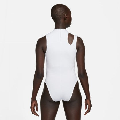 SPORTSWEAR ESSENTIAL