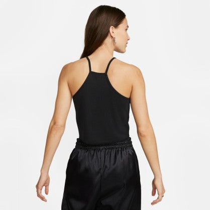 SPORTSWEAR ESSENTIALS