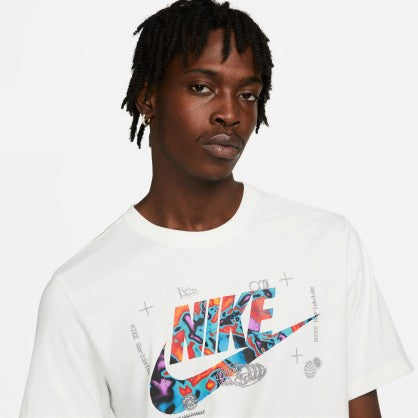 SPORTSWEAR