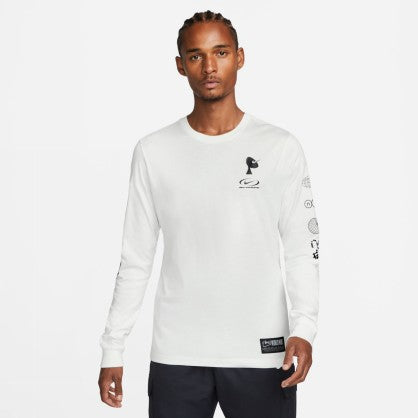 SPORTSWEAR
