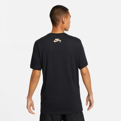 SPORTSWEAR