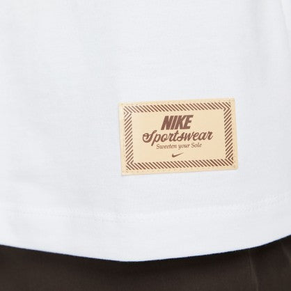 SPORTSWEAR