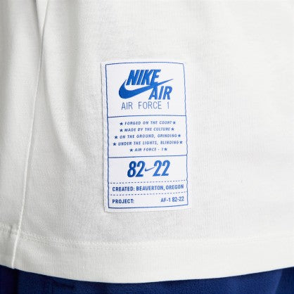 SPORTSWEAR
