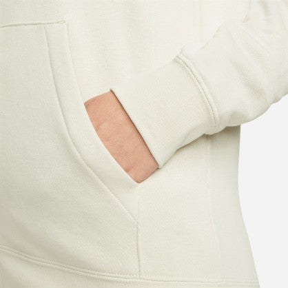 SPORTSWEAR ESSENTIAL