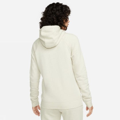 SPORTSWEAR ESSENTIAL