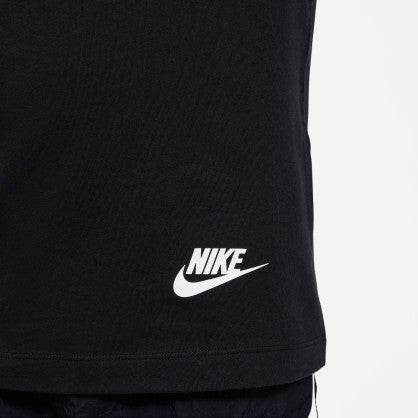 SPORTSWEAR