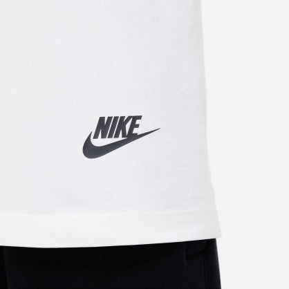 SPORTSWEAR