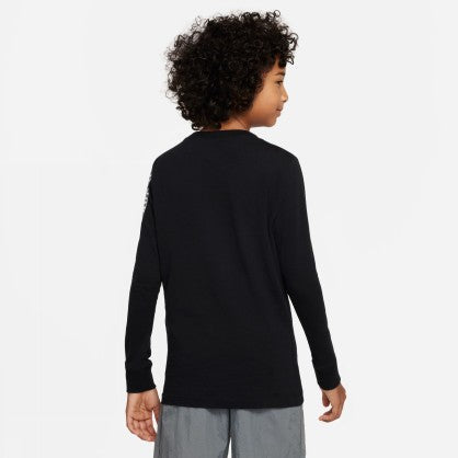 SPORTSWEAR