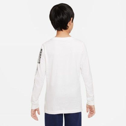 SPORTSWEAR