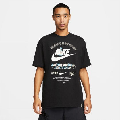 SPORTSWEAR