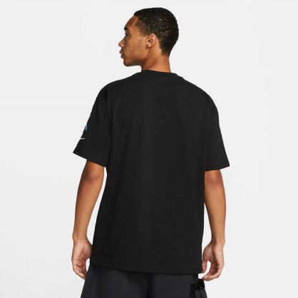SPORTSWEAR