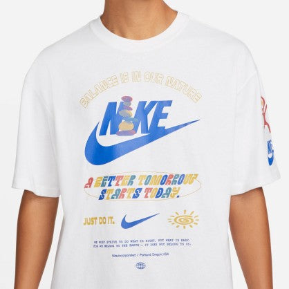 SPORTSWEAR