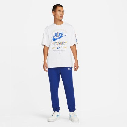 SPORTSWEAR