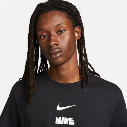 SPORTSWEAR
