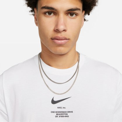 SPORTSWEAR