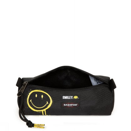 BENCHMARK SINGLE SMILEY