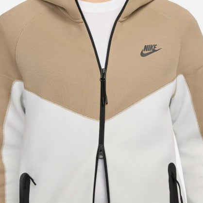 TECH FLEECE