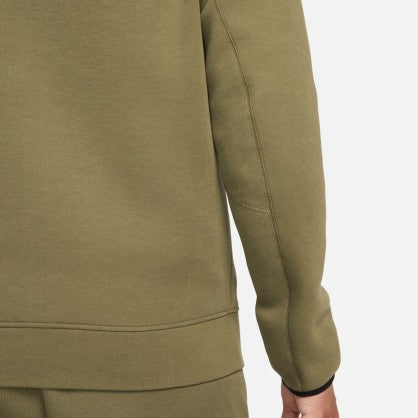 TECH FLEECE