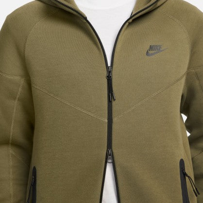 TECH FLEECE