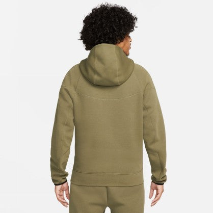 TECH FLEECE