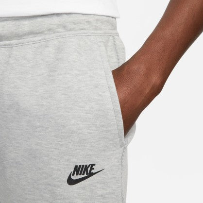 TECH FLEECE