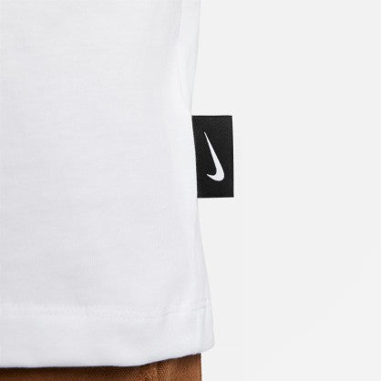 SPORTSWEAR