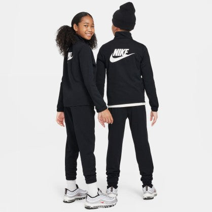 SPORTSWEAR