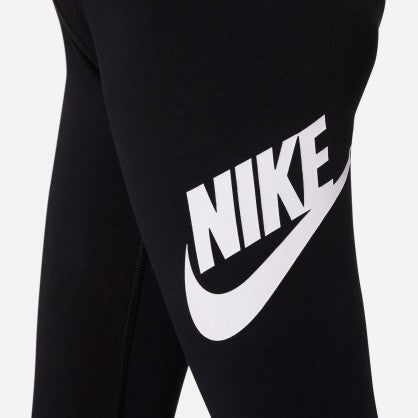 SPORTSWEAR ESSENTIALS