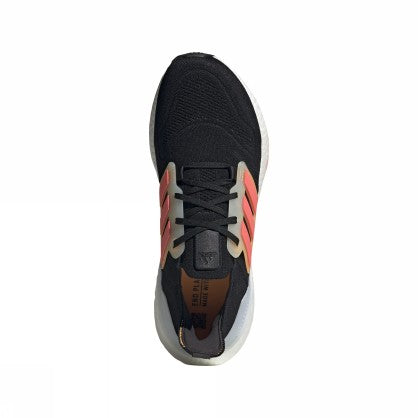 ULTRABOOST 22