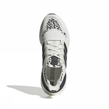 ULTRABOOST 22
